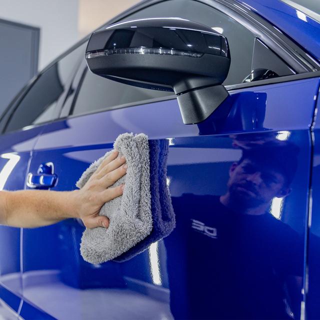 Edgeless Microfiber Buffing Cloth