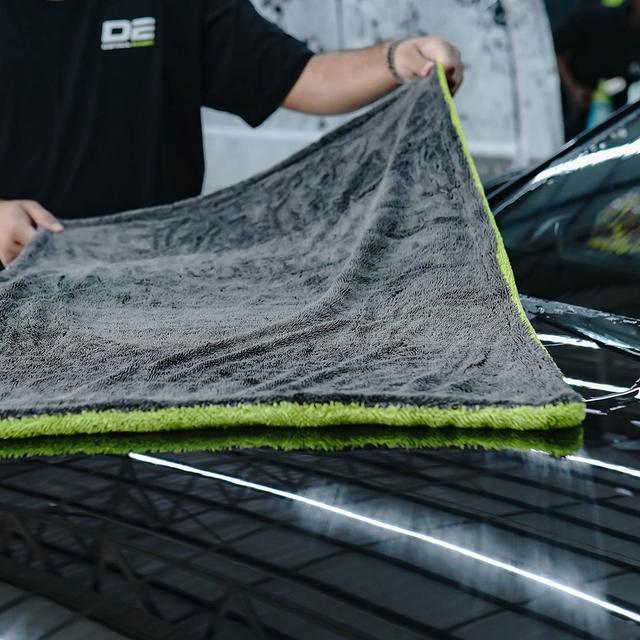 Twisted Loop Drying Towel