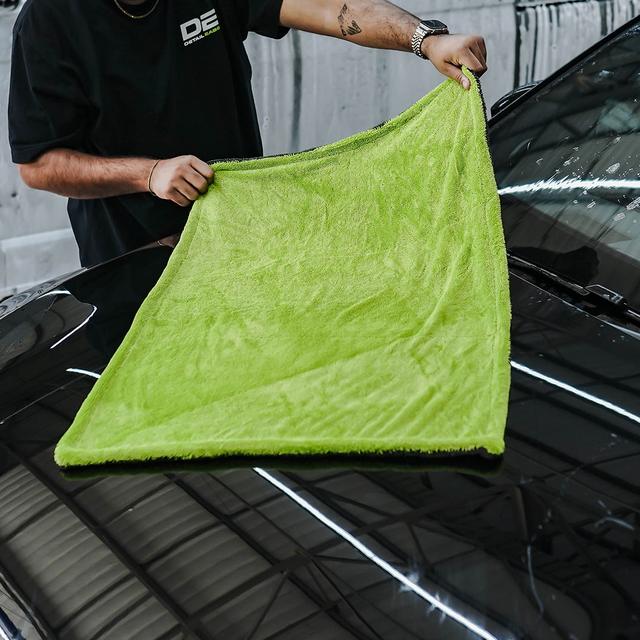 Twisted Loop Drying Towel