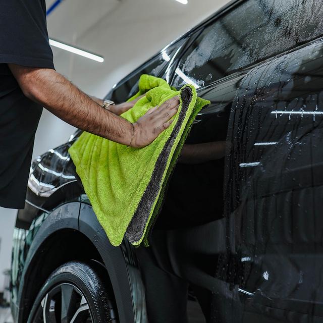 Twisted Loop Drying Towel