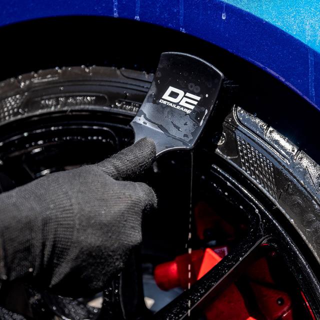 Tyre & Plastic Brush